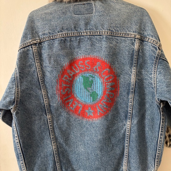 Vintage Levi’s 70507 Trucker Jacket with Fur and Stamp - Picture 2 of 9